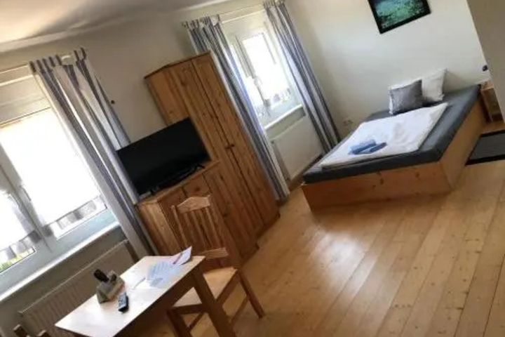 Room 3 of 14