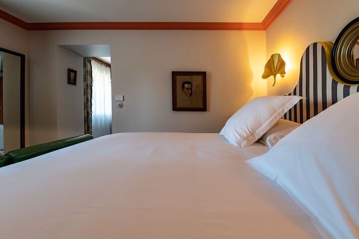 Room 21 of 94