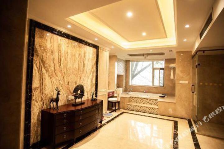 Jiangxi Gongqing Hotel