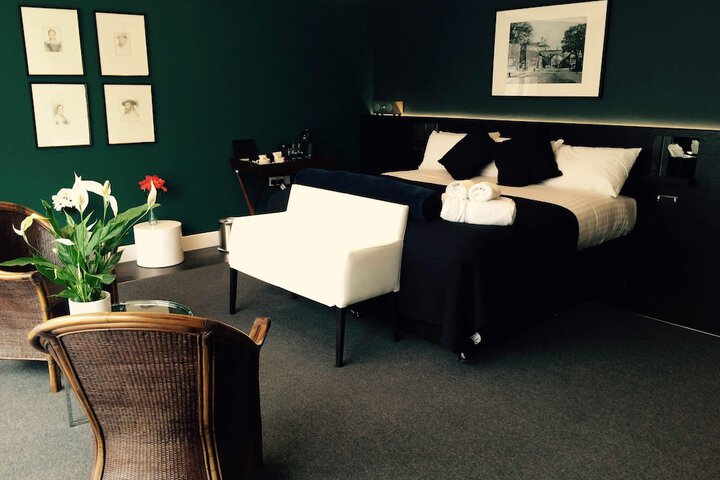 Room 30 of 52