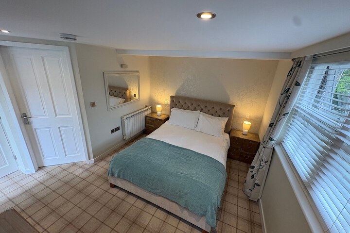 Room 16 of 44