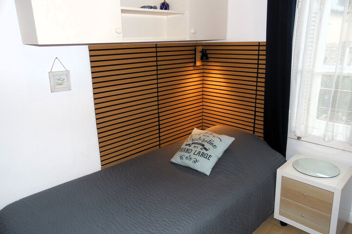 Room 15 of 64