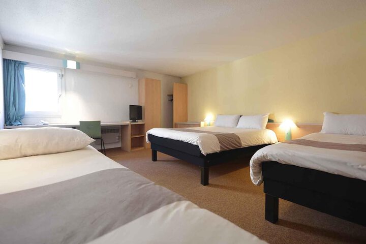 Room 15 of 57