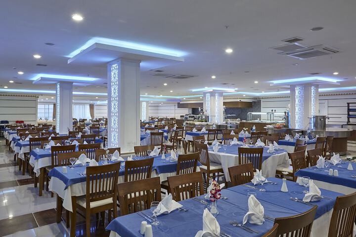 Dining 66 of 101