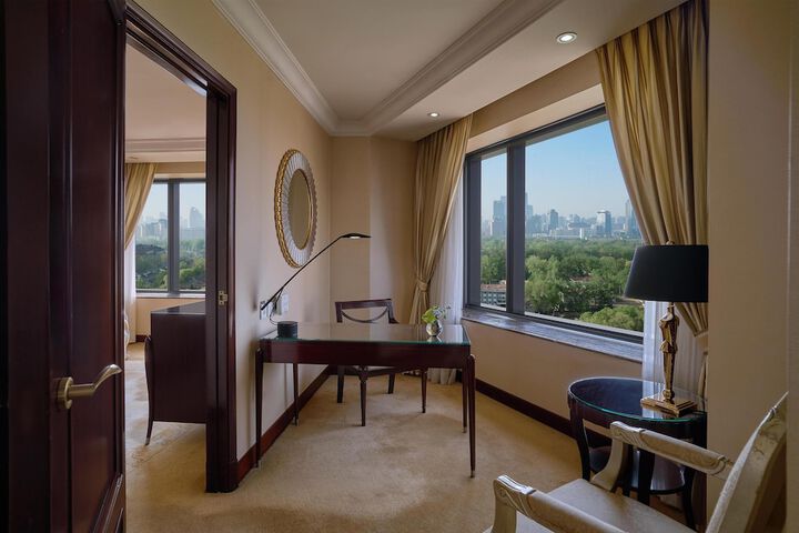 Room 51 of 114