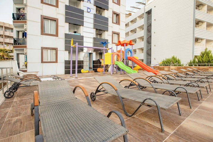 Terrace/Patio 9 of 29