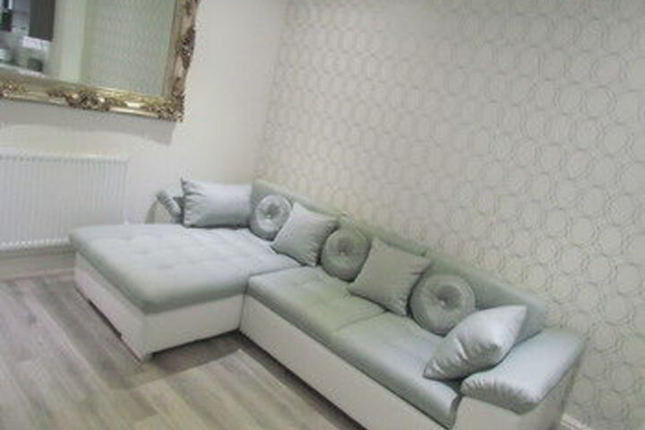 Room 25 of 29