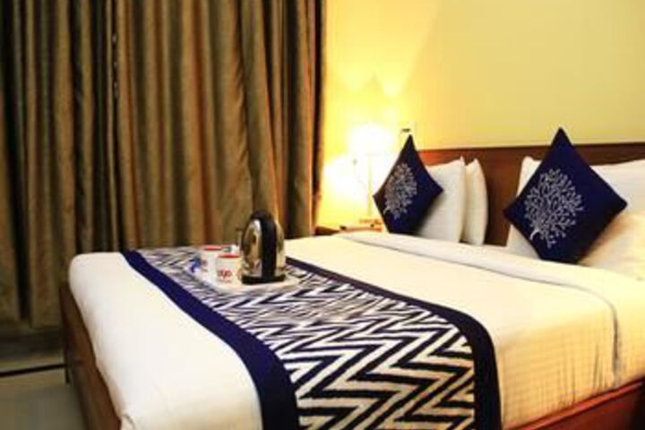 Room 10 of 20