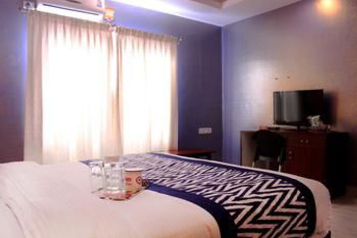 Room 8 of 25