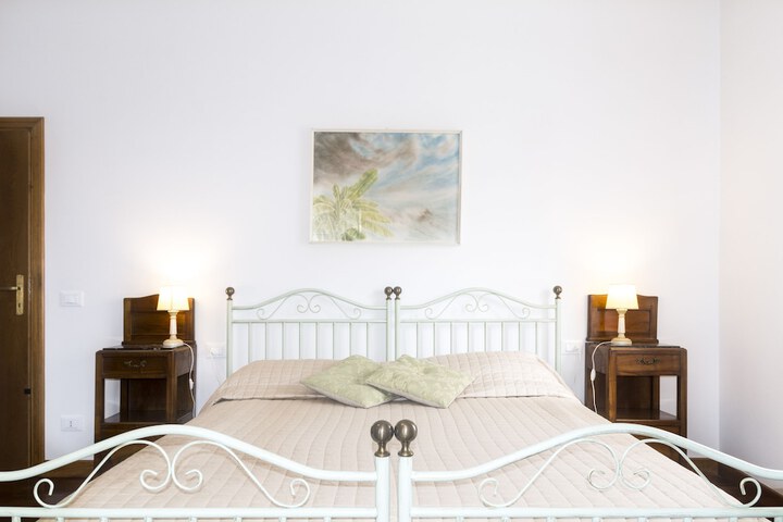 Room 10 of 75