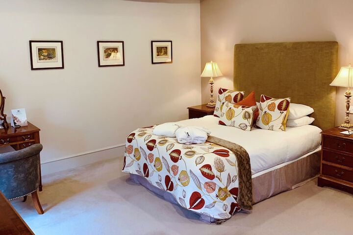 Room 32 of 99