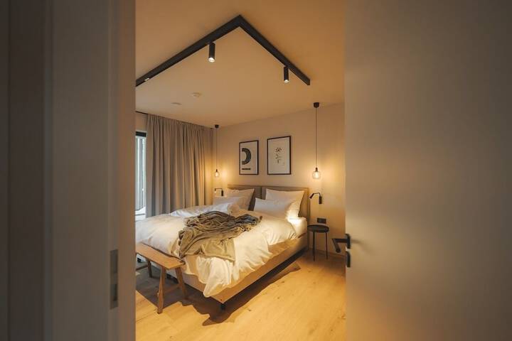 Room 12 of 67