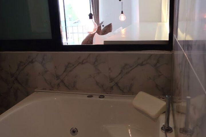 Hot Tub 56 of 108