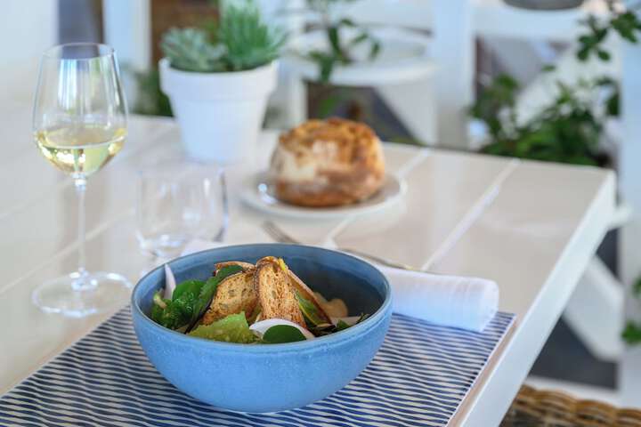 Dining 55 of 67