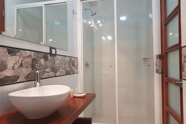 Room 92 of 109