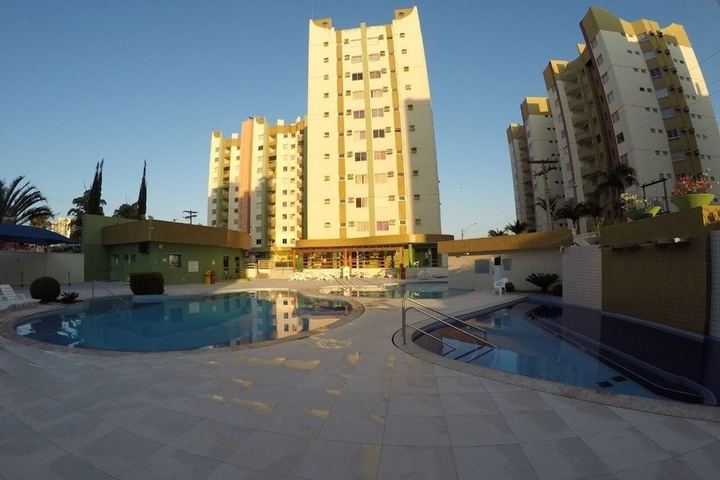 Pool 5 of 10