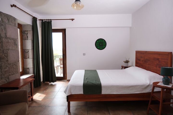 Room 12 of 63