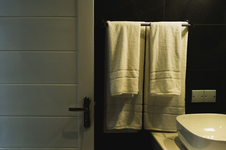 Room 10 of 25