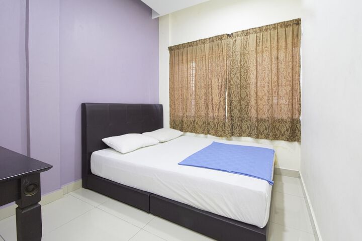 Room 28 of 68