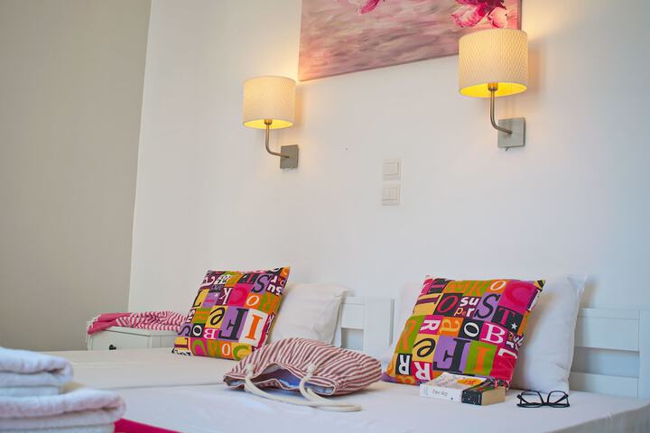 Room 52 of 161