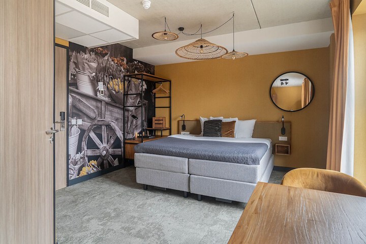 Room 45 of 110