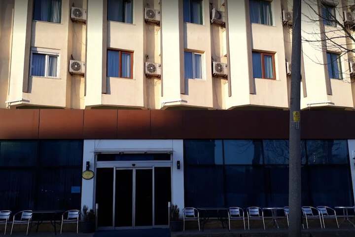 Hotel 38 of 40