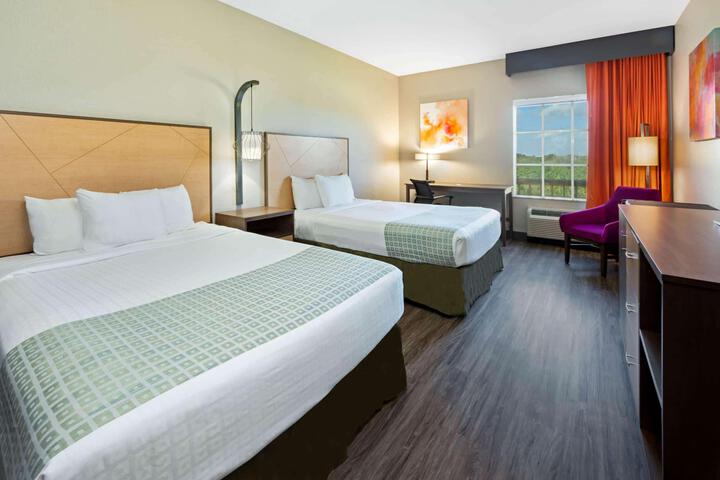 2 Queen Beds Mobility Hearing Impaired Accessible Room (1 of 6)