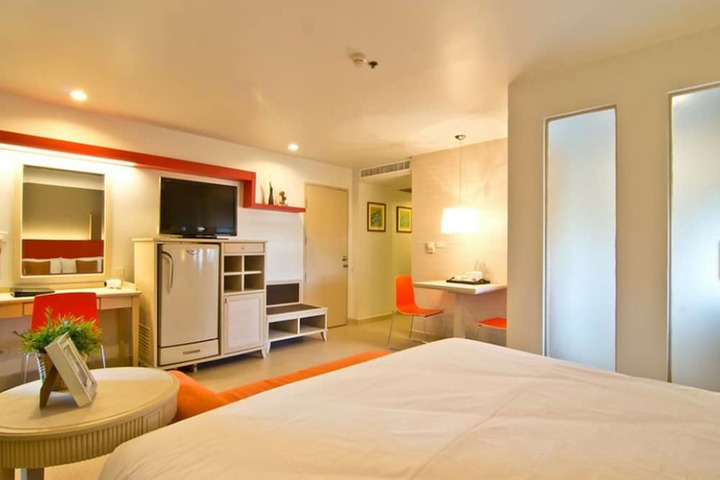 Room amenity