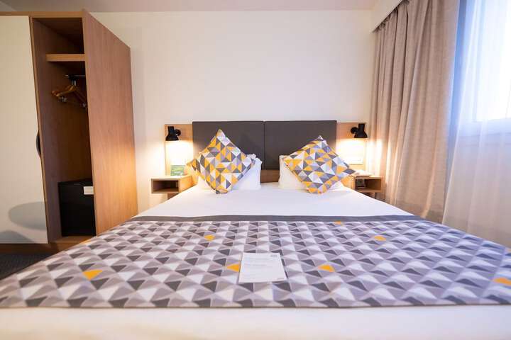 Room 18 of 62