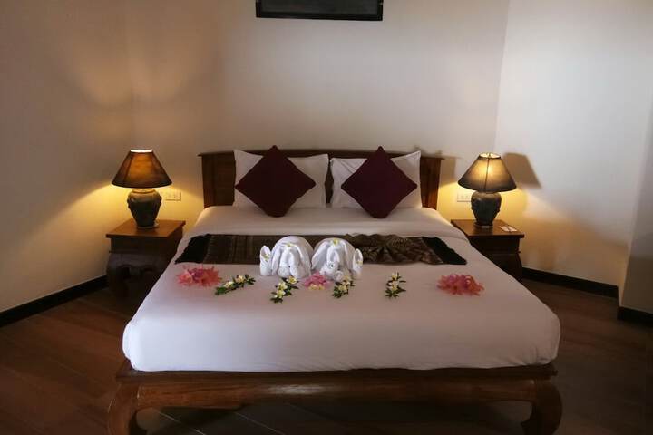 Room 5 of 62
