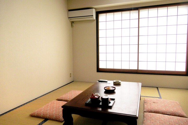 Room 9 of 44