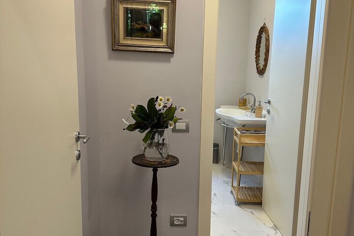 Room 16 of 49