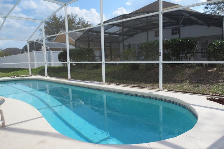 Pool 22 of 25