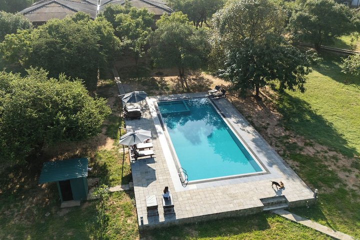 Pool 38 of 90