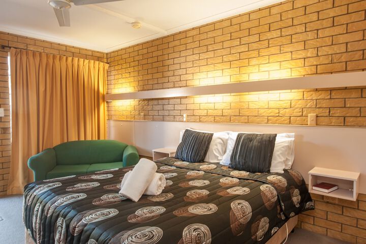 Room 25 of 63