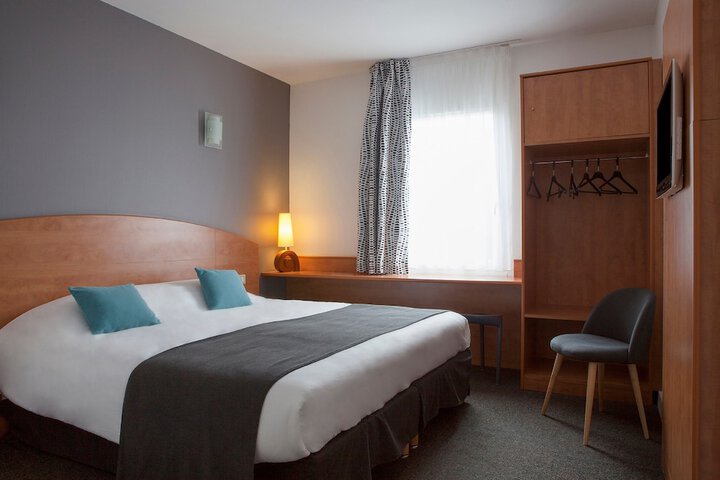 Room 10 of 67