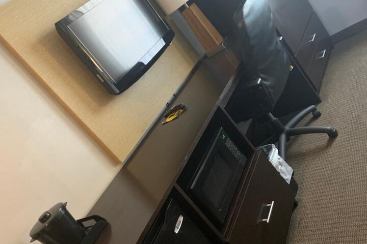 Room 16 of 64