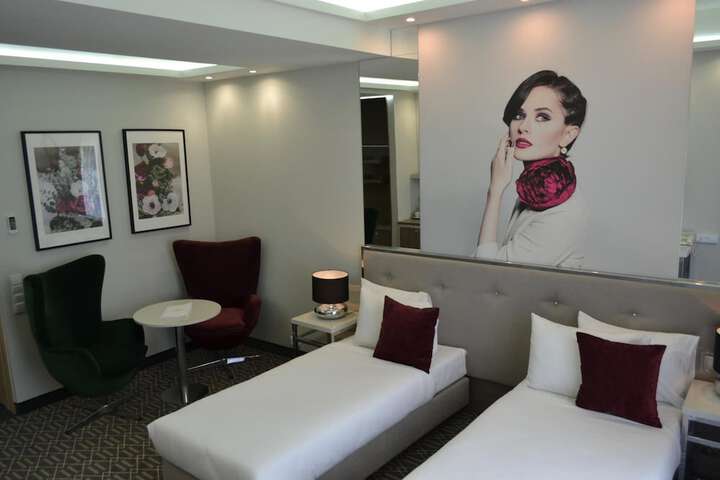 Room 14 of 45