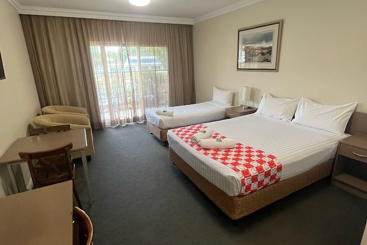 Room 21 of 40
