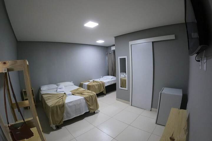 Room 25 of 41