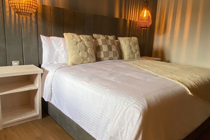 Room 34 of 82