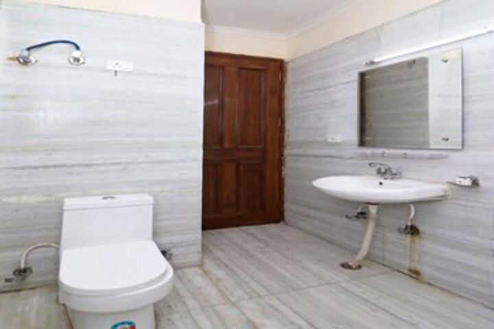 Room 5 of 24