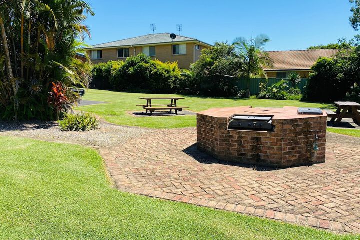 Property Grounds 19 of 24