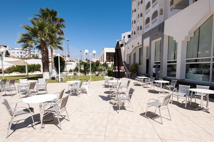 Terrace/Patio 25 of 26