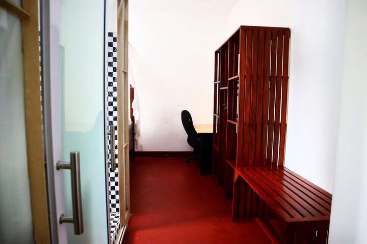Room 15 of 29