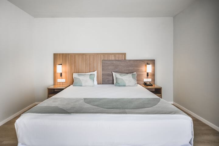 Room 15 of 85