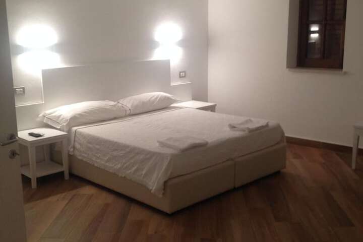 Room 14 of 47