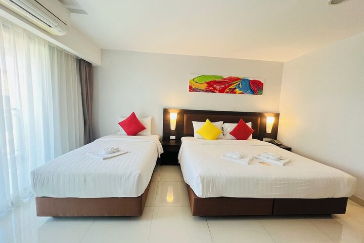 Room 42 of 103