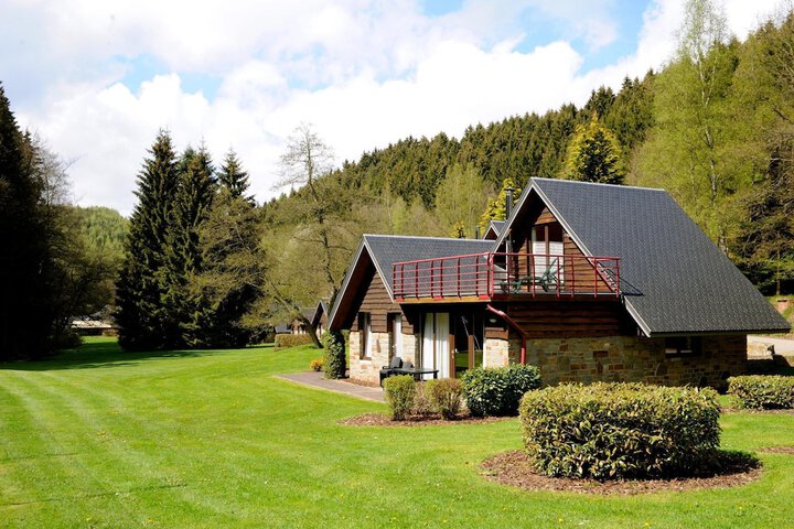 Cottage Excellence - Family Resort With Wellness in the Heart of the Ardennes in Malmedy