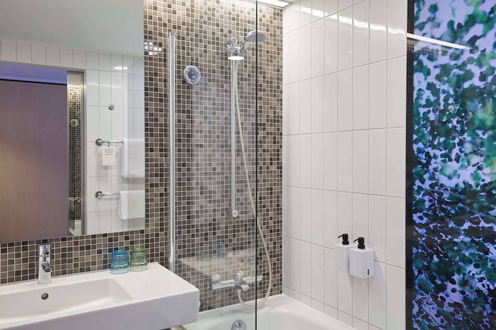 Room 38 of 78